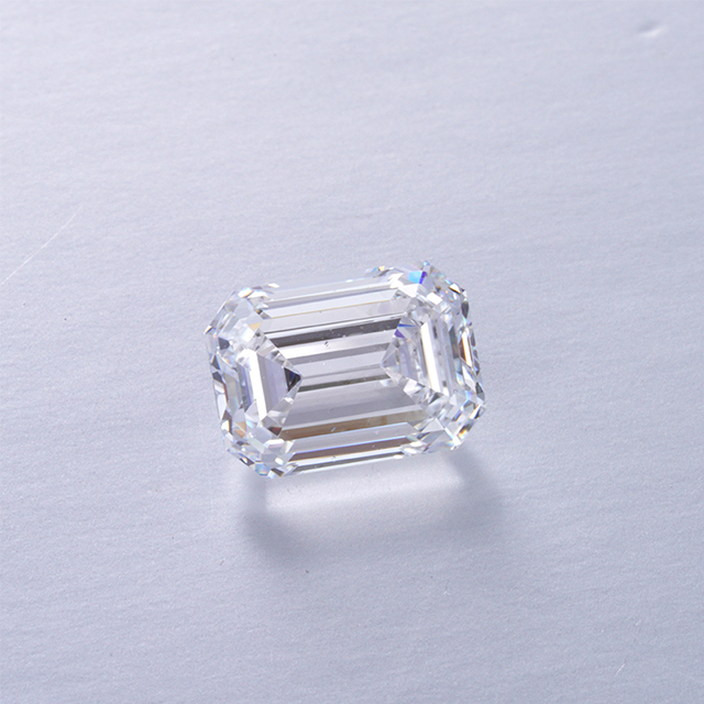 IGI Certificated Emerald Cut 1.0ct VS Lab Grown Diamond 